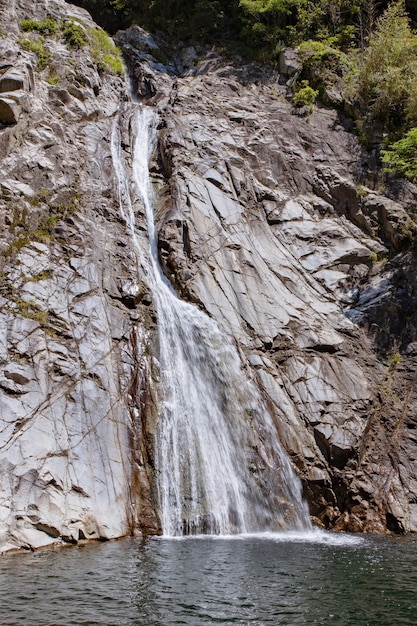 Nunobiki Falls ist eine Reihe von Wasserfällen in der Nähe der Innenstadt von Kobe, Japan