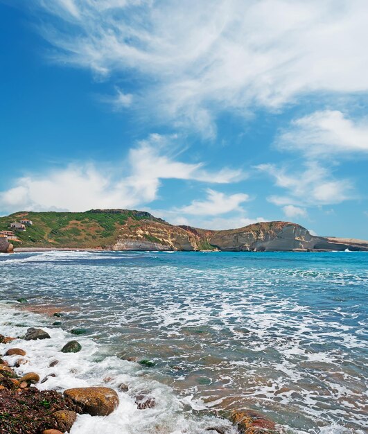 Nuvens cênicas sobre a costa de Santa Caterina