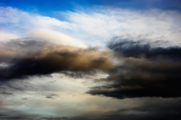 Nuvens de chuva fundo hd