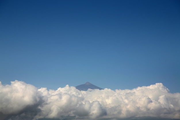 Nuvens Vulcano