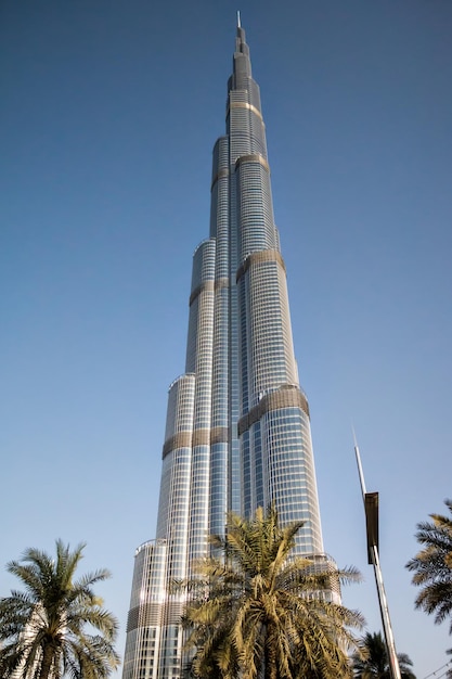 Foto o burj khalifa é um arranha-céu em dubai