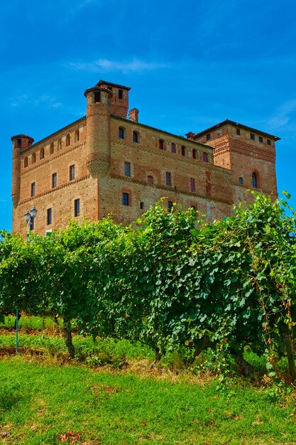 O castello di grinzane cavour piemonte itália