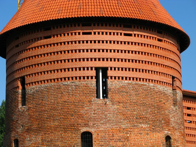 O castelo na cidade de kaunas lituânia