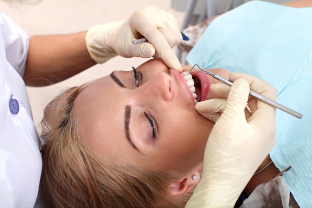 Foto o conceito de dentes saudáveis.