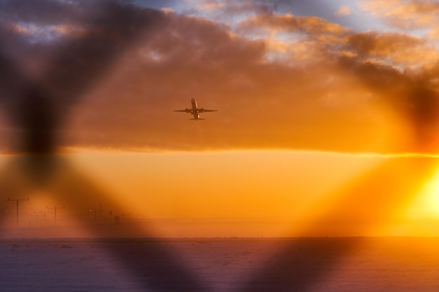 Foto o conceito de proibições de viagens aéreas sanções na aviação