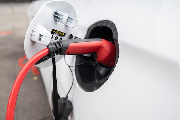 O futuro da mobilidade reside na mobilidade elétrica. Por esta razão, as estações de carregamento estão a tornar-se importantes.