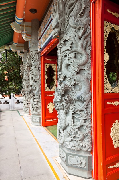 O grande mosteiro de buda po lin em hong kong