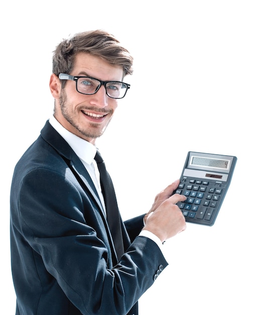 Foto o homem está apontando para uma calculadora