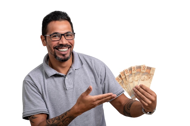 Foto o homem guarda o dinheiro dinheiro brasileiro brl