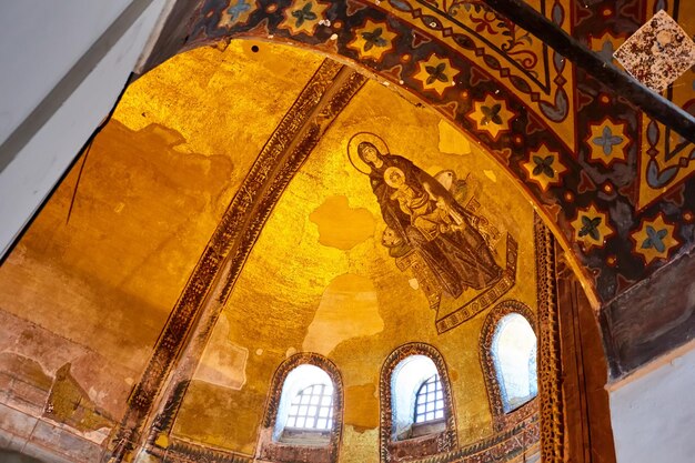 O interior de Hagia Sophia Ayasofya Istambul Turquia