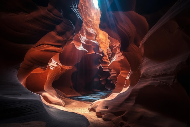 O interior do desfiladeiro do antílope é iluminado com um feixe de luz.