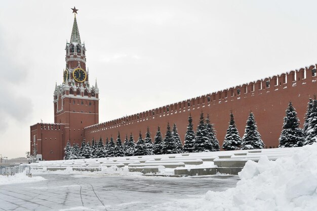 O Kremlin de Moscou é uma fortaleza no centro de Moscou