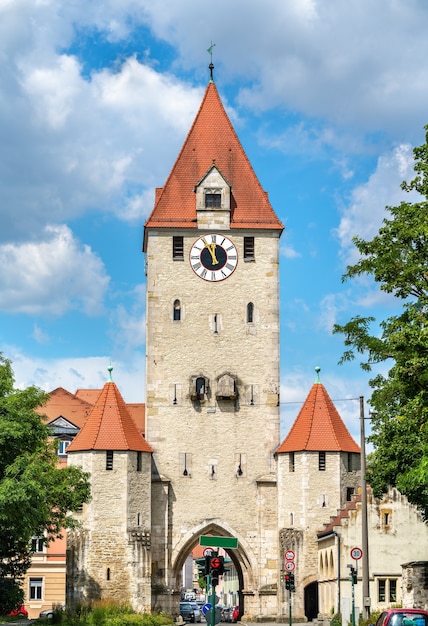O Ostentor, um portão da cidade velha de Regensburg