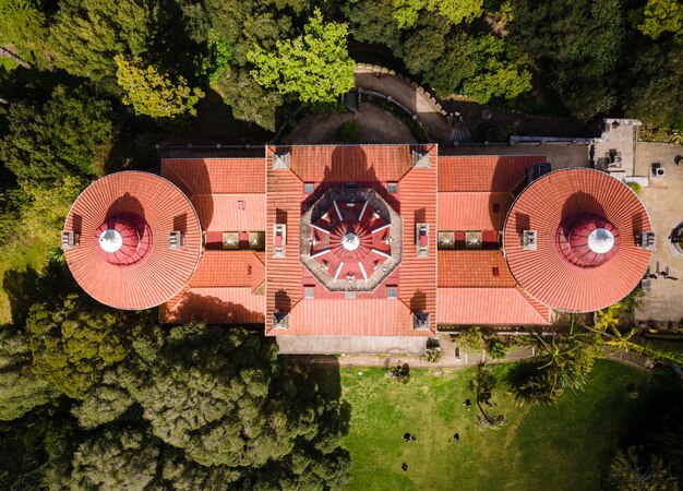 O Palácio de Monserrate em Sintra Vista aérea de cima para baixo do drone de um lugar famoso em Portugal