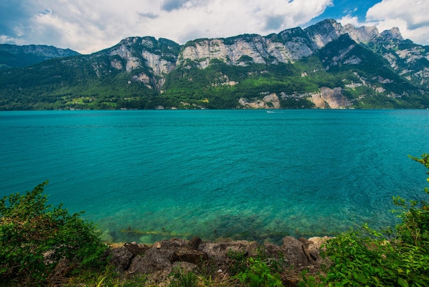 O panorâmico Lago Brienz, na Suíça