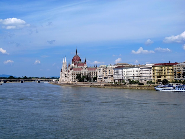 O Parlamento em Budapeste, Hungria