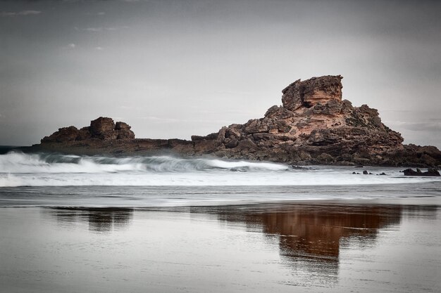 O reflexo das montanhas. seascape.