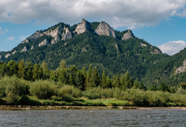 O rio Dunajec na Polônia