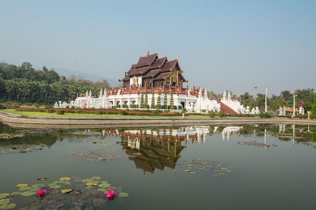 O Royal Pavilion Ho Kham Luang no Royal Park Rajapruek perto de Chiang Mai Tailândia