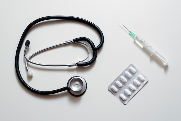 O seu médico é quem deve medicá-lo.