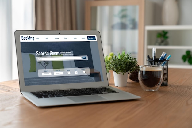 O site de reserva de acomodação em hotel on-line fornece um sistema de reservas moderno Conceito de tecnologia de viagens
