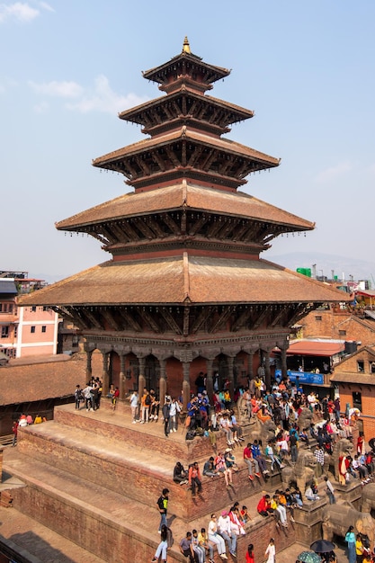 O templo da relíquia do dente sagrado está localizado em Katmandu.