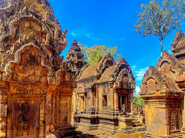 O Templo de Banteay Srei foi construído em homenagem ao deus Shiva da civilização khmer Angkor Camboja