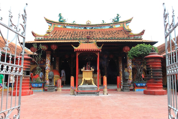 Foto o templo quotboen tek bioquot em tangerang indonésia