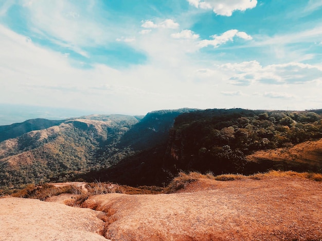 Foto o topo do ponto de vista em chapada dos guimaraes