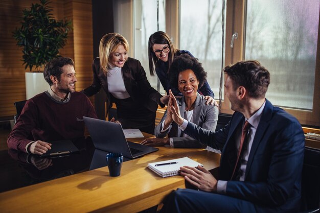 O trabalho em equipe é o primeiro alicerce para o sucesso