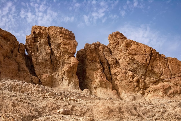 Oasis de montaña chebik desierto del sahara vista de la cordillera del atlas túnez