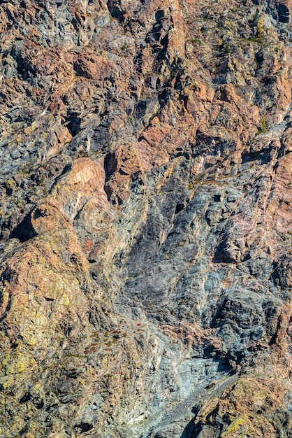 Oberflächenstruktur des Felsens. Chulyshman-Schlucht, Altai, Russland