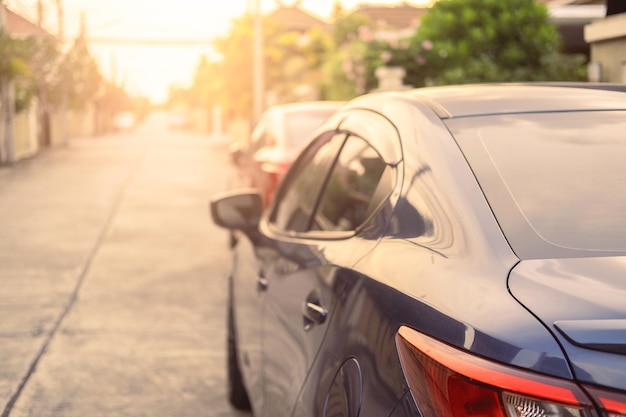 Objeto para el mundo virtual del metaverso Color rojo de la luz trasera del automóvil en el fondo para los clientes Uso de papel tapiz o fondo para el transporte o tecnología de automóviles para automóviles del futuro