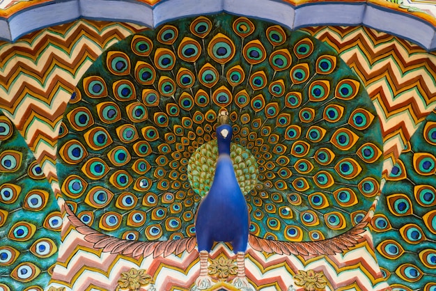 Obra de arte en el palacio de la ciudad. jaipur, rajasthan, india