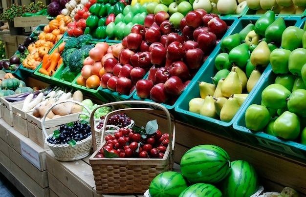 Obst- und Gemüsestand auf dem Markt