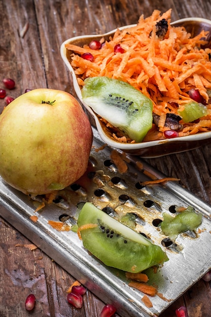 Obstsalat kochen