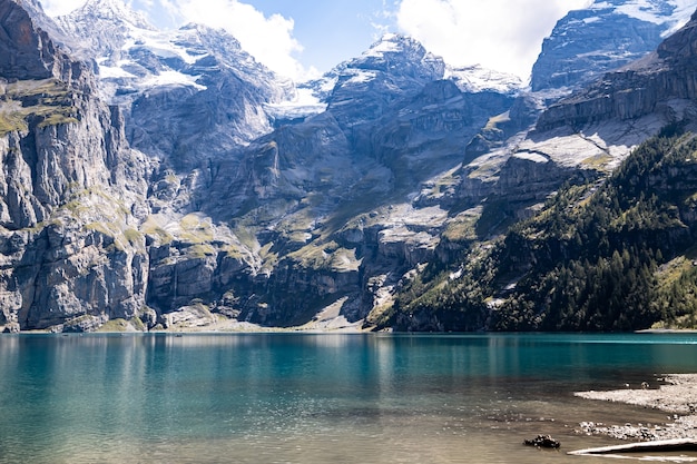 Oeschinensee en el verano