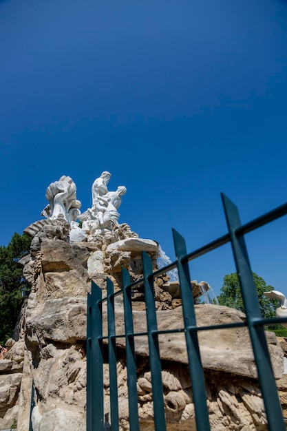 Foto Österreich wien 18. juni 2023 fragment des neptunbrunnens im schönbrunn-palastpark