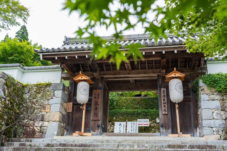 Ohara Kyoto Japón Puerta principal del templo de Sanzenin