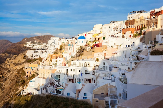 Oia o Ia es una pequeña ciudad en el sur del Egeo en las islas de Santorini en las Cícladas, Grecia