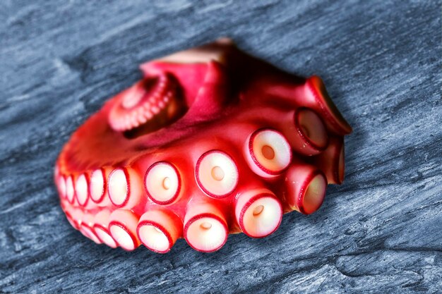 Foto oktopus gekocht auf der tafel