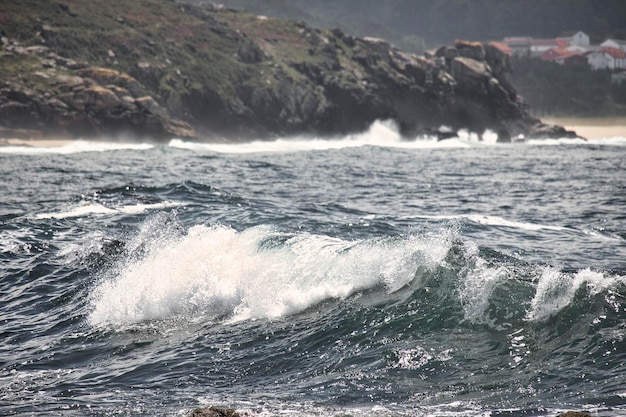 Olas en la costa de Morte Galicia España