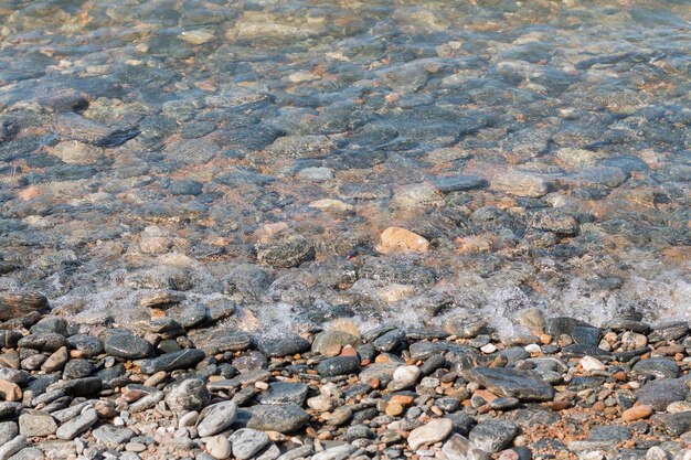 olas del lago Baikal en verano