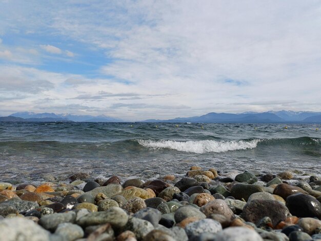 Foto olas en el lago