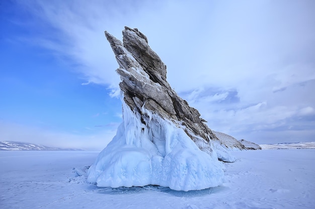 olchon insel baikal winterlandschaft, russland wintersaison blick auf den baikalsee