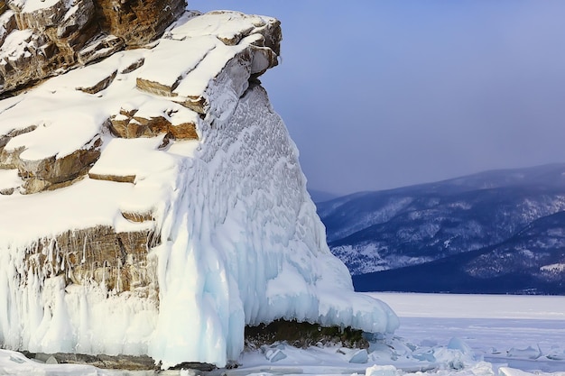 olchon insel baikal winterlandschaft, russland wintersaison blick auf den baikalsee