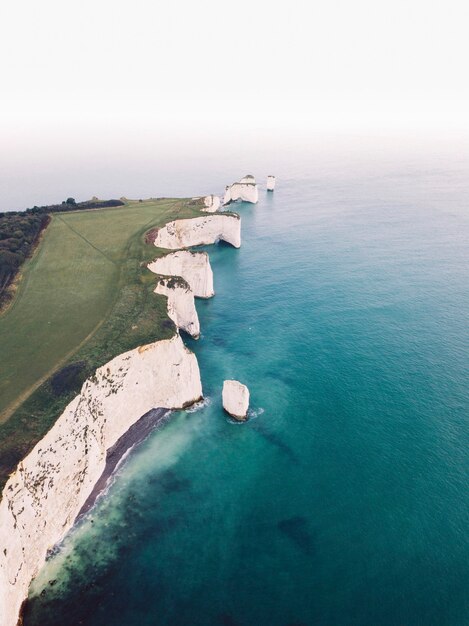 Old Harry Rocks en la isla de Purbeck en Dorset, en el sur de Inglaterra