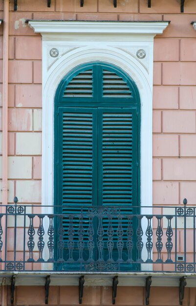 Old siclian Fenster