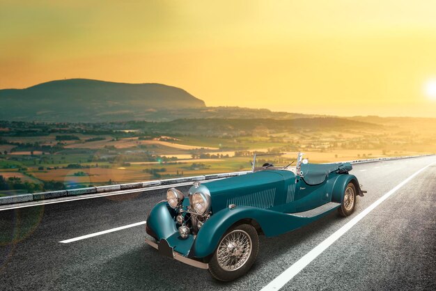 Foto oldtimer auf der straße mit bergkulisse