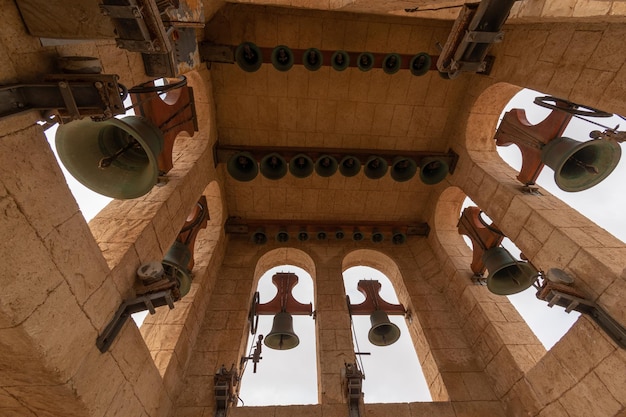 Olhando para dentro da torre do sino em CorralejoFuertaventura Espanha